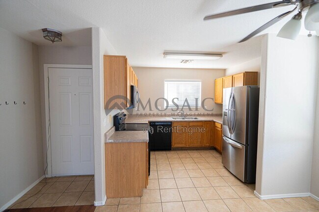 Foto del edificio - 1158 E Silversmith Trail