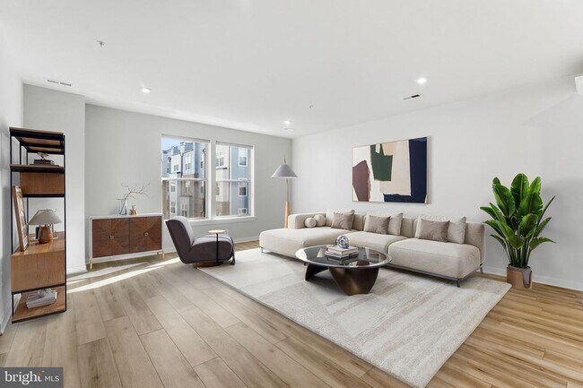 Foto del edificio - 2136 Glacier Rd