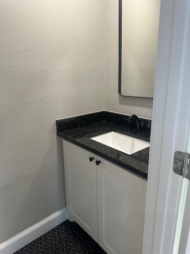 Foto del edificio - 1605 2nd St