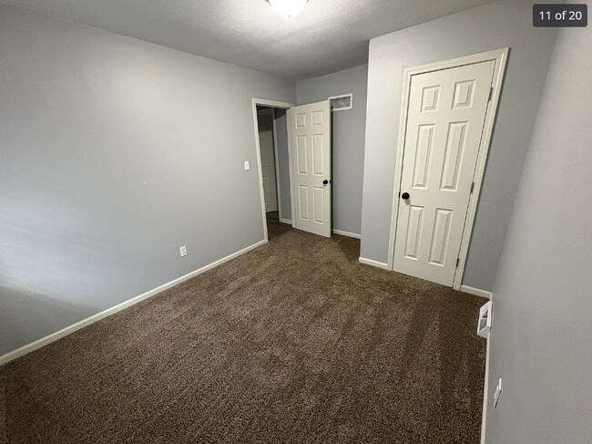 Building Photo - 3609 SW Harbor Cir