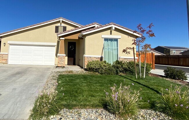 Building Photo - Spacious 3 Bedroom, 2 Bath Home for Rent W...