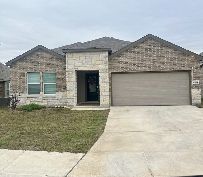 Frente - 6615 Morgan Path