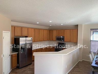 Building Photo - Comfort zone for you and your family
