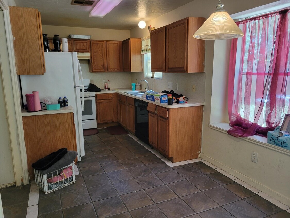 Foto del edificio - 8819 Roaring Point Dr