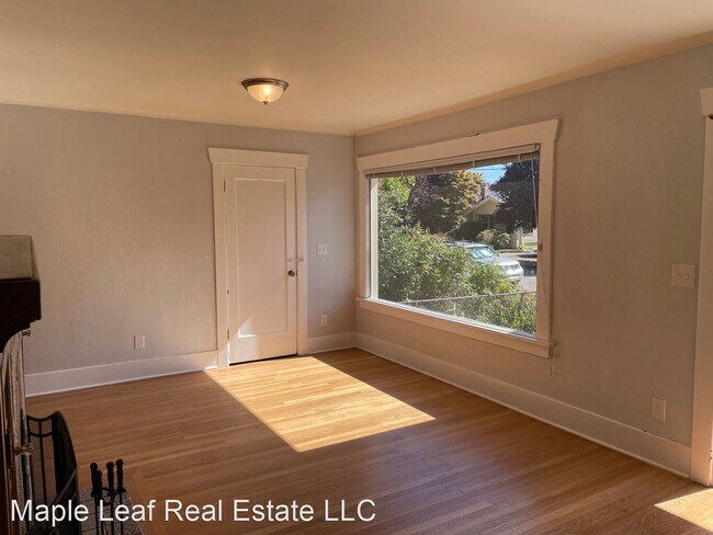 Building Photo - 2 br, 1 bath House - 340 N 84th St