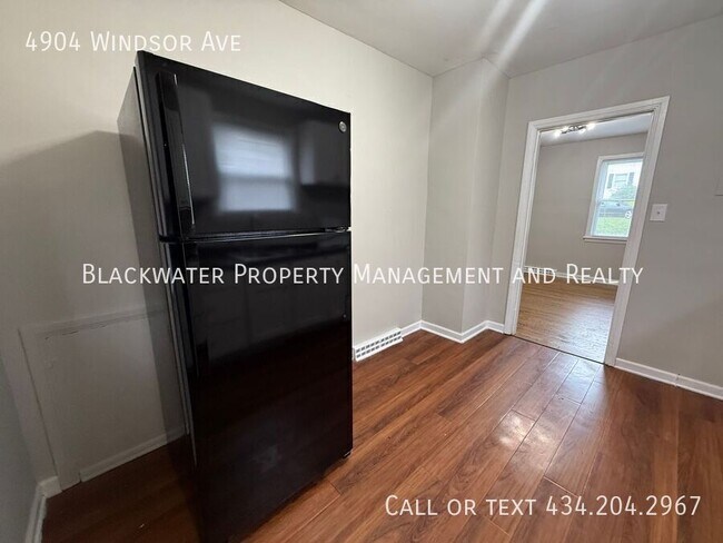 Foto del edificio - 4904 Windsor Ave
