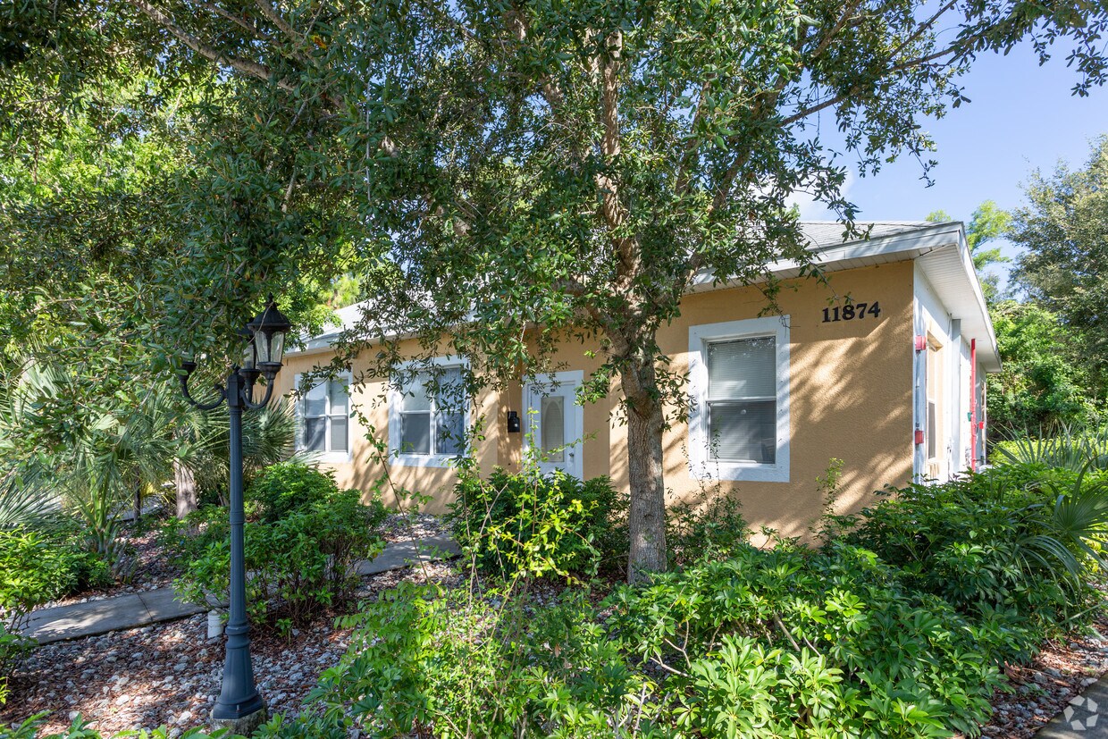 Building Photo - 11874 Corinne Lee Ct