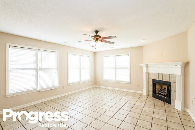 Foto del edificio - 1377 Trail Ridge Ln