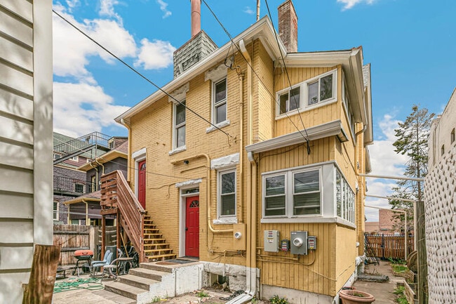Building Photo - 1537 N Washington St