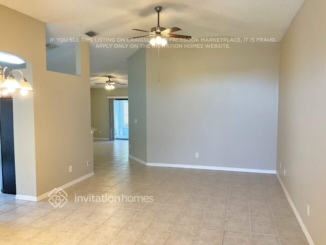 Building Photo - 2337 Deercroft Dr
