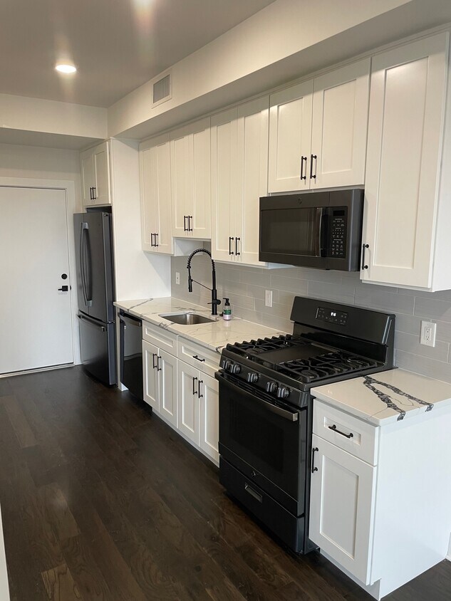 Foto principal - 1868 Frankford Ave