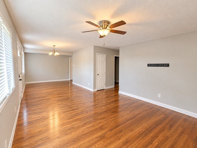 Foto del edificio - 516 Alcove Ave