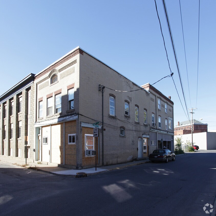 Foto principal - 27 Court St