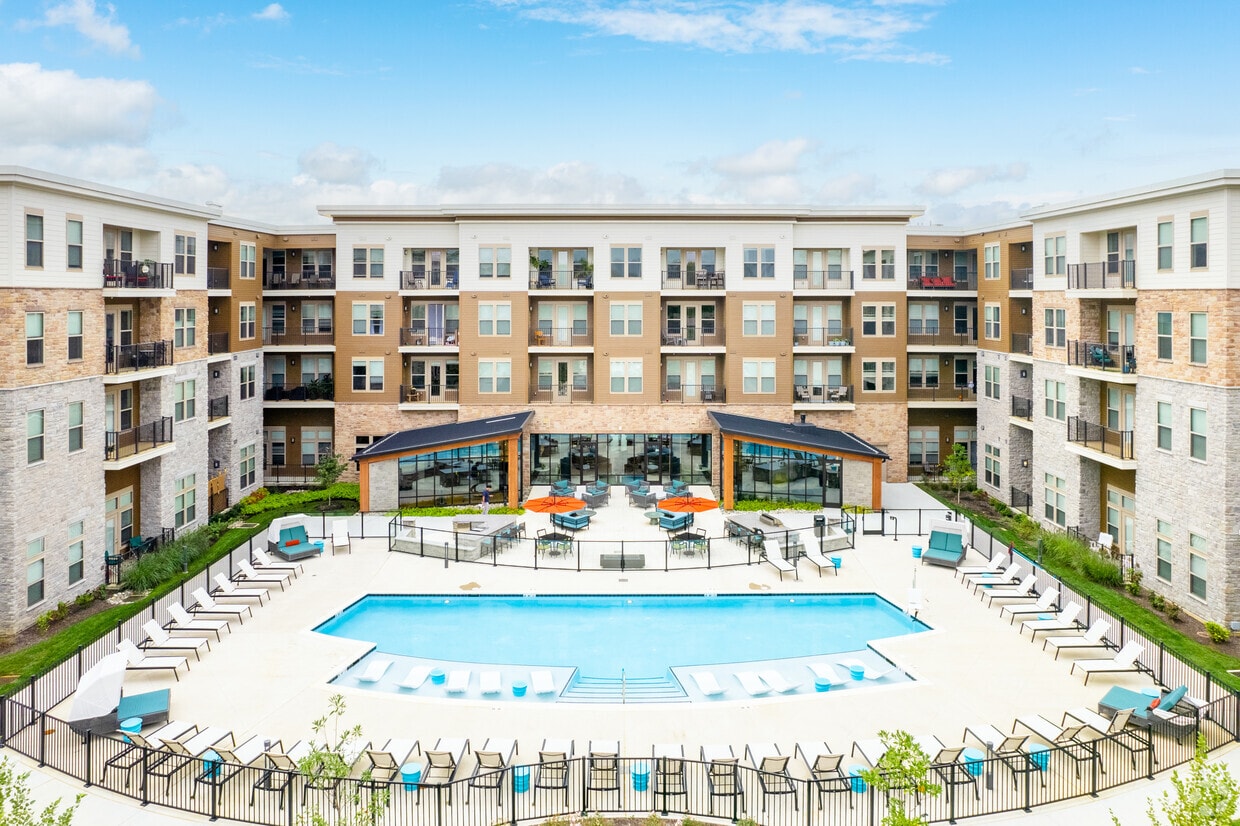 The Point at Downingtown 101 Woodbine Rd Downingtown, PA Apartments