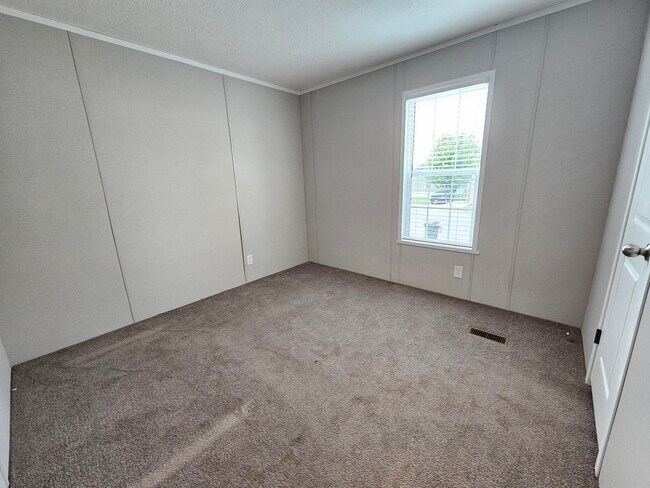 Foto del edificio - 3660 S Lapeer Rd