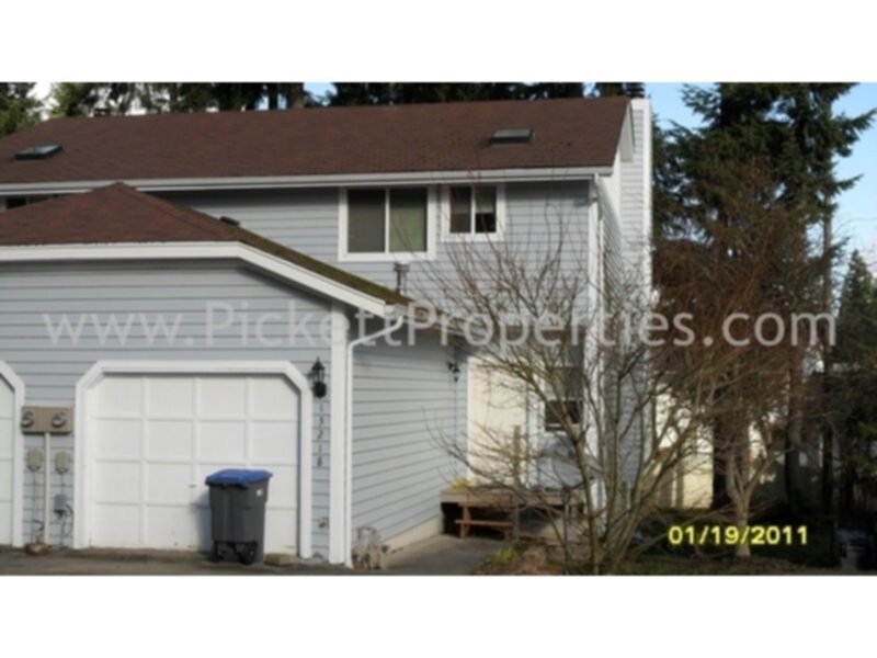 Primary Photo - Two Story Duplex in Island Lake Neighborhood