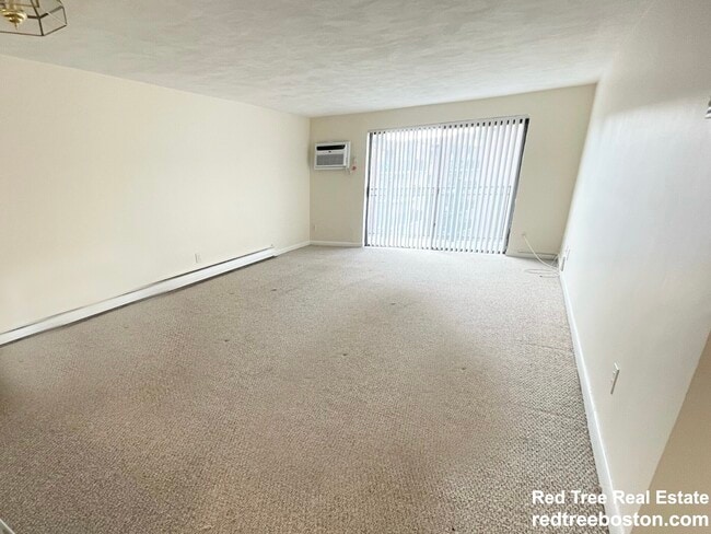 Photo - 245 Main St Apartment