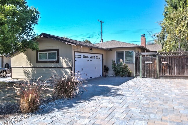 Building Photo - 3155 Machado Ave