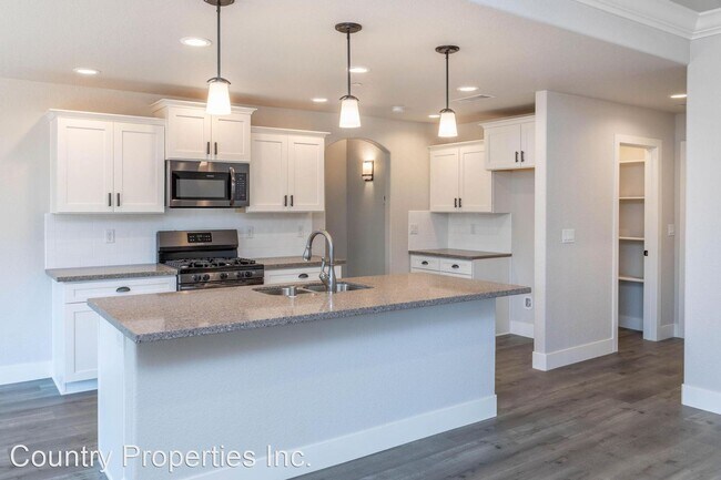 Building Photo - 3 br, 2 bath House - 22394 Plumas Place
