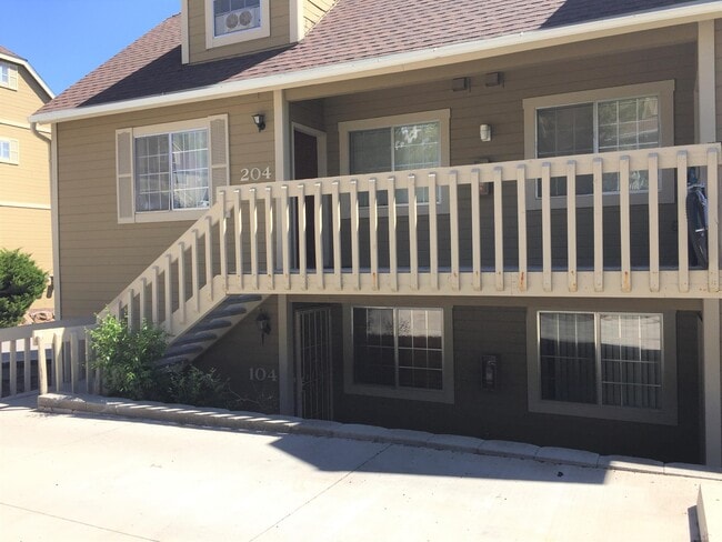 Photo - 1000 N Beaver St Townhome