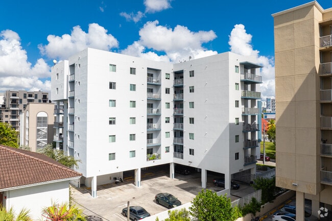 South West Side of the Building - 627-Vista Del Rio