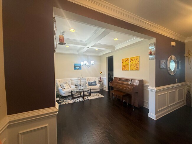 Foto del edificio - Sought-After Skybrook Community