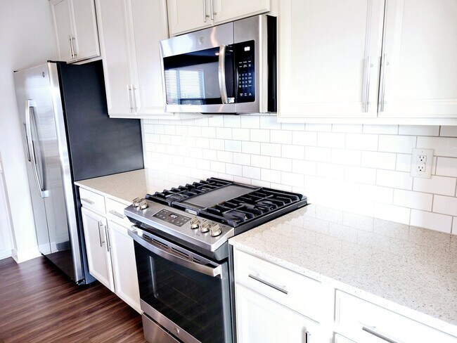 Building Photo - 13293 Minden Dr