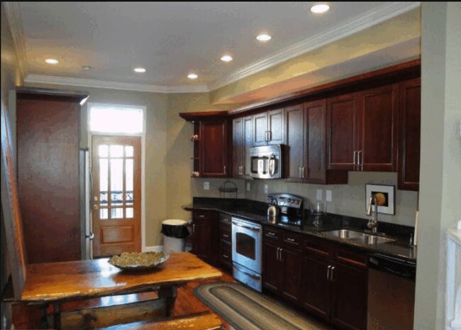 Foto del edificio - 37 R St NW