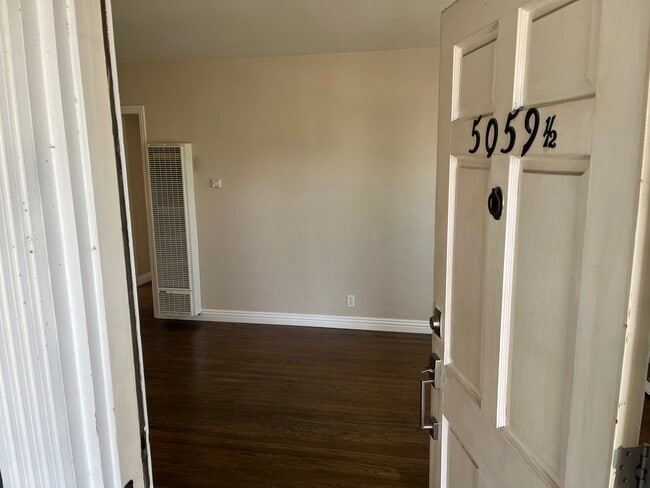 Building Photo - 5057 Cahuenga Blvd