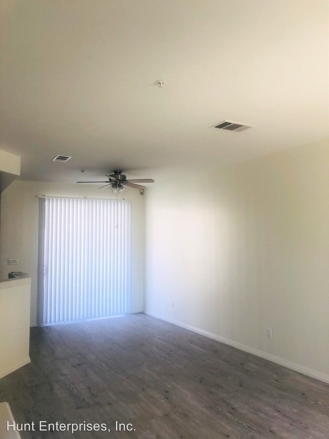 Building Photo - 429 Summerfield Cir