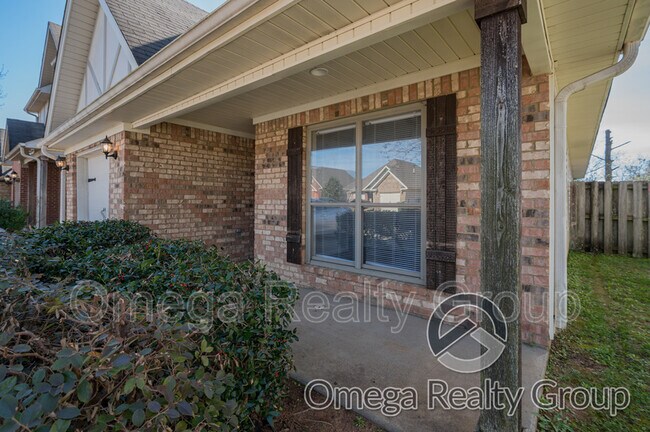 Building Photo - 6600 Ridgeview Cir