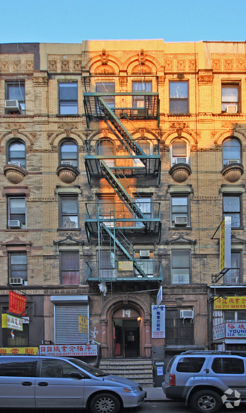 Building Photo - 19 Eldridge St