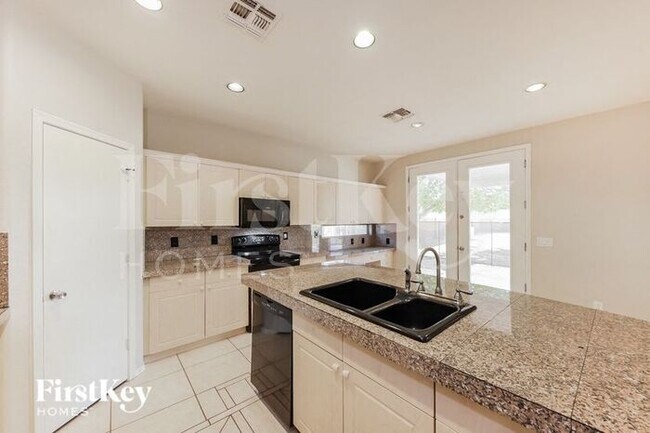 Building Photo - 16221 W Marconi Ave