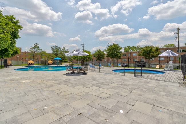 Foto del edificio - Flats of Forestville