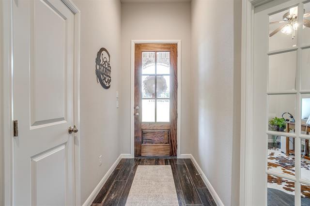 Foto del edificio - 404 Lacey Oak Ct