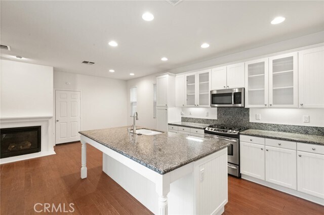 Foto del edificio - 40062 Somerville Ln