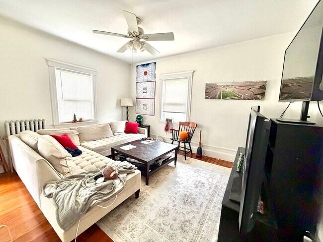 Foto del edificio - 18 Winslow Rd