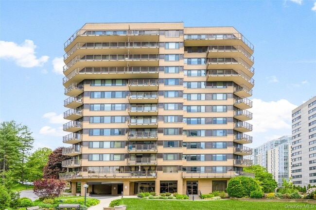 Building Photo - 25 Rockledge Ave