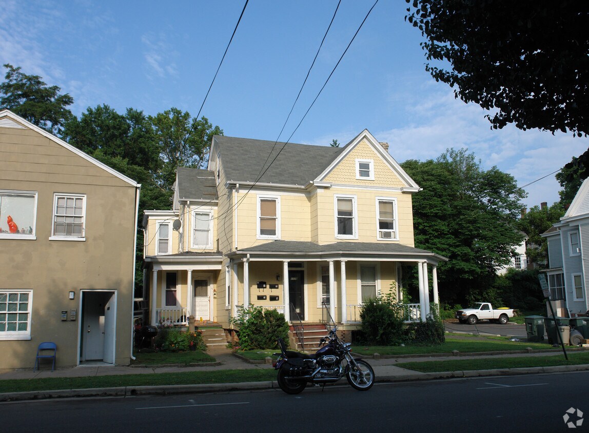 Foto del edificio - 1118 Caroline St
