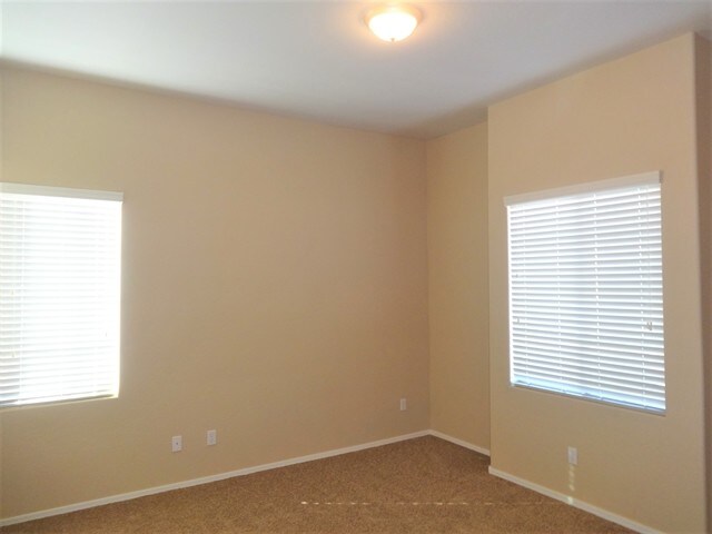 Foto del edificio - 15065 N 176th Ln