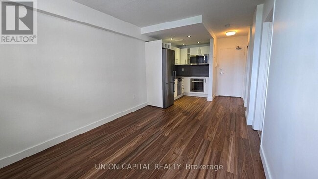 Building Photo - 407-230-1230 Oak St