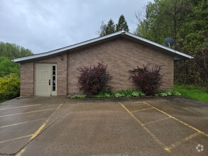 Building Photo - 62700 Barnesville Hendrysburg Rd