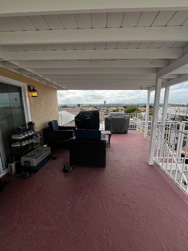 Foto del edificio - 1042 Garland Dr