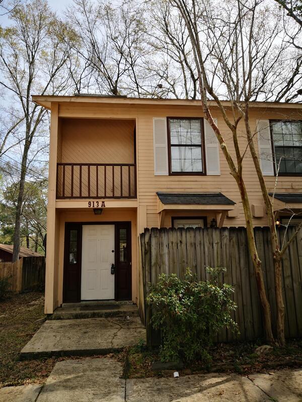 Primary Photo - 913 McCay Ave