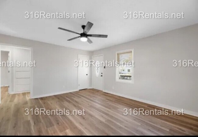 Foto del edificio - $995 - 2 bed 1 bath - COMING SOON! Single Family Home