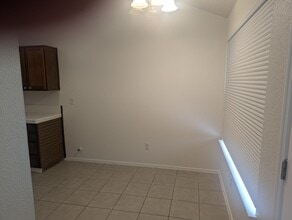 Building Photo - 4822 Roserock Ln