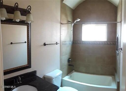 Foto del edificio - 3728 Coco Palm Dr