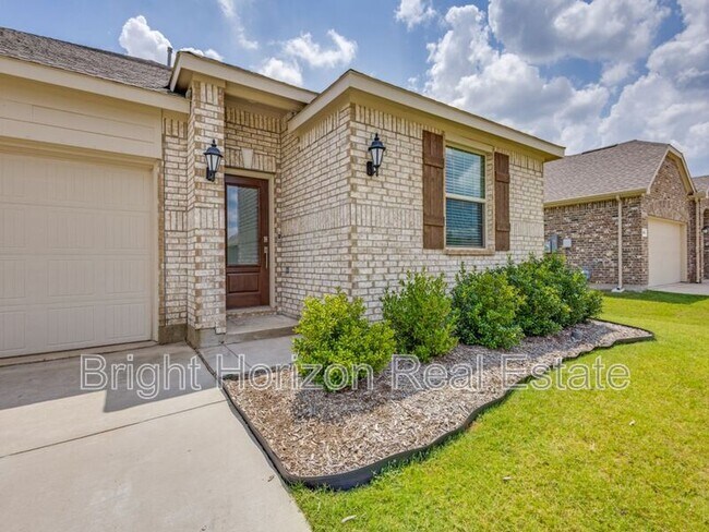 Building Photo - 1601 Madison Dr