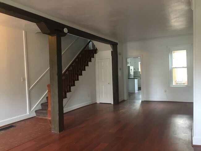 Building Photo - Video in Pictures! Available Now!York City SD