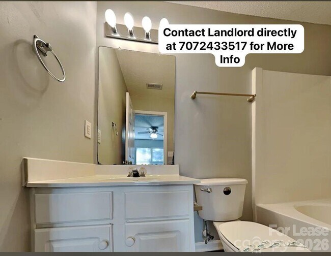 Foto del edificio - 8036 Stoneham Ct